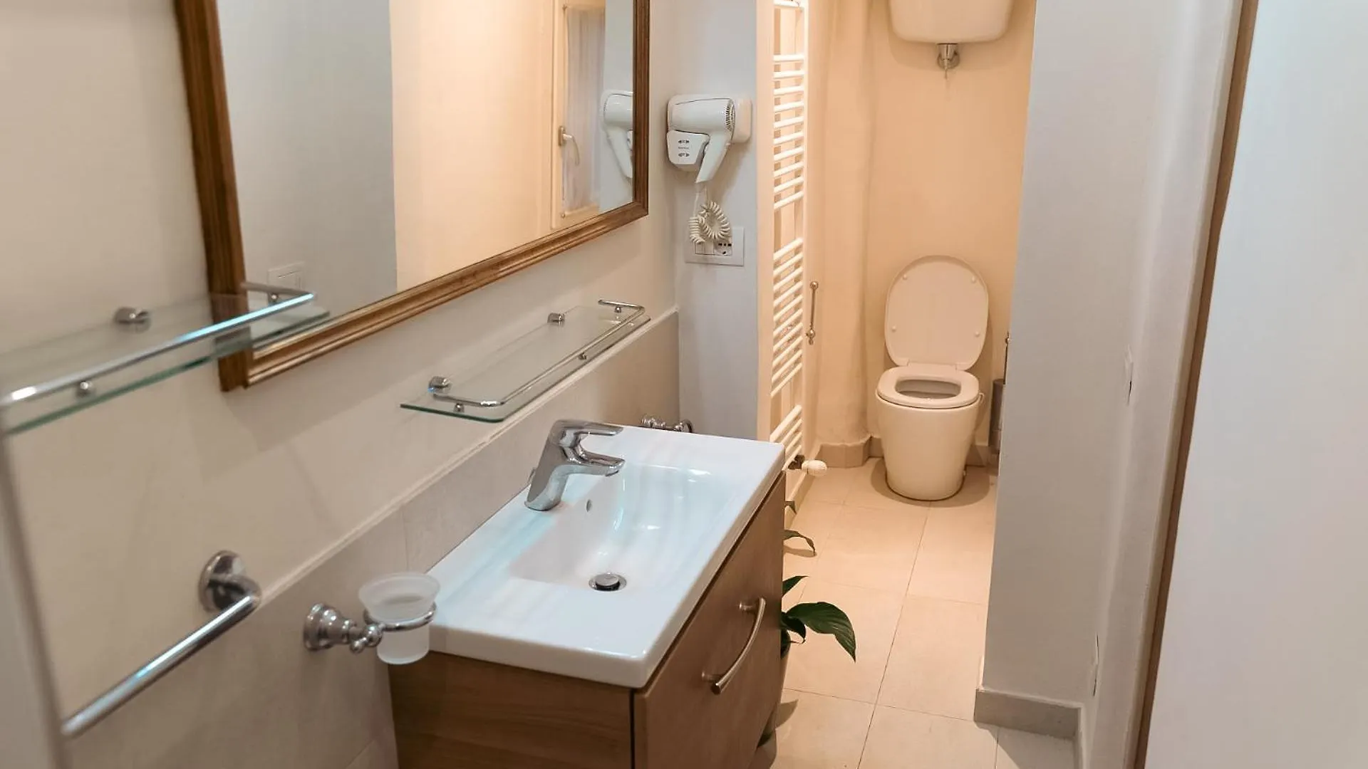 Amorino Vintage Apartment Florence