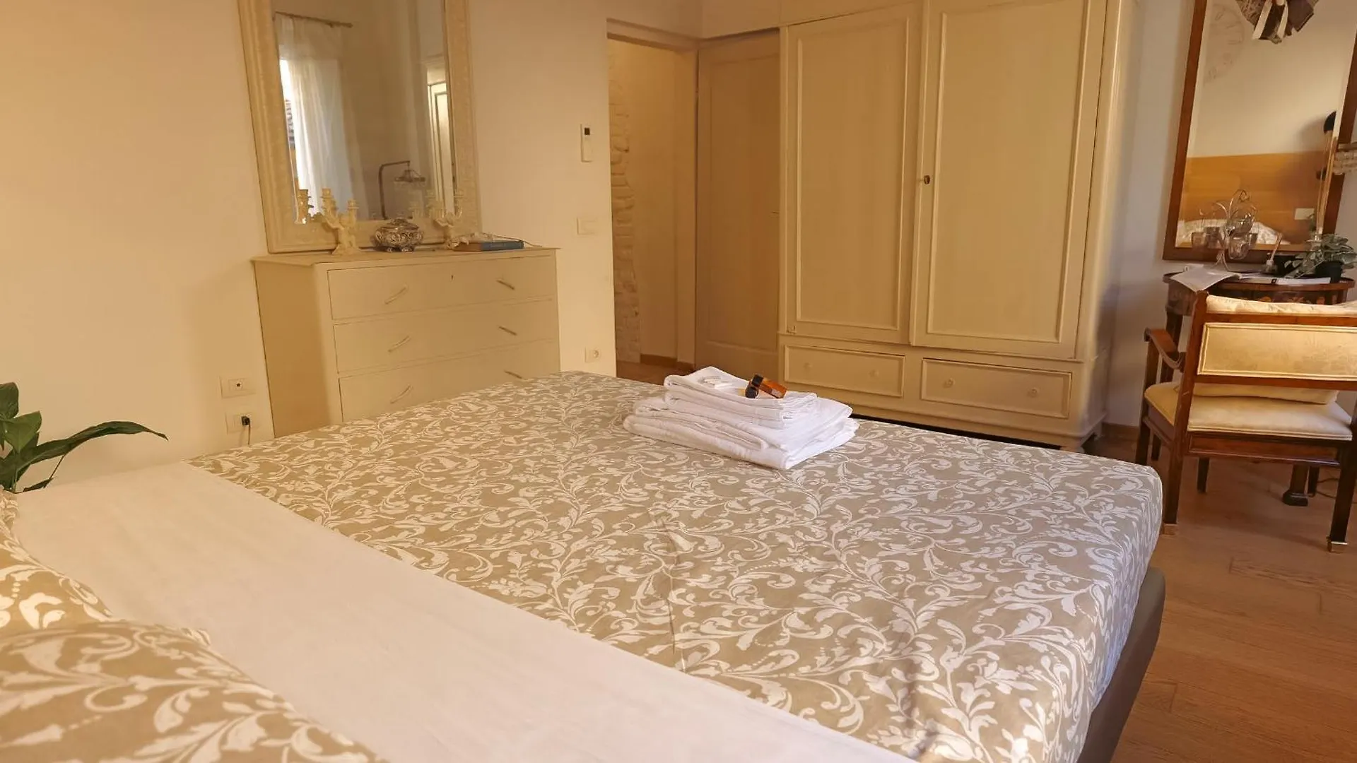 Amorino Vintage Apartment Florence 0*,